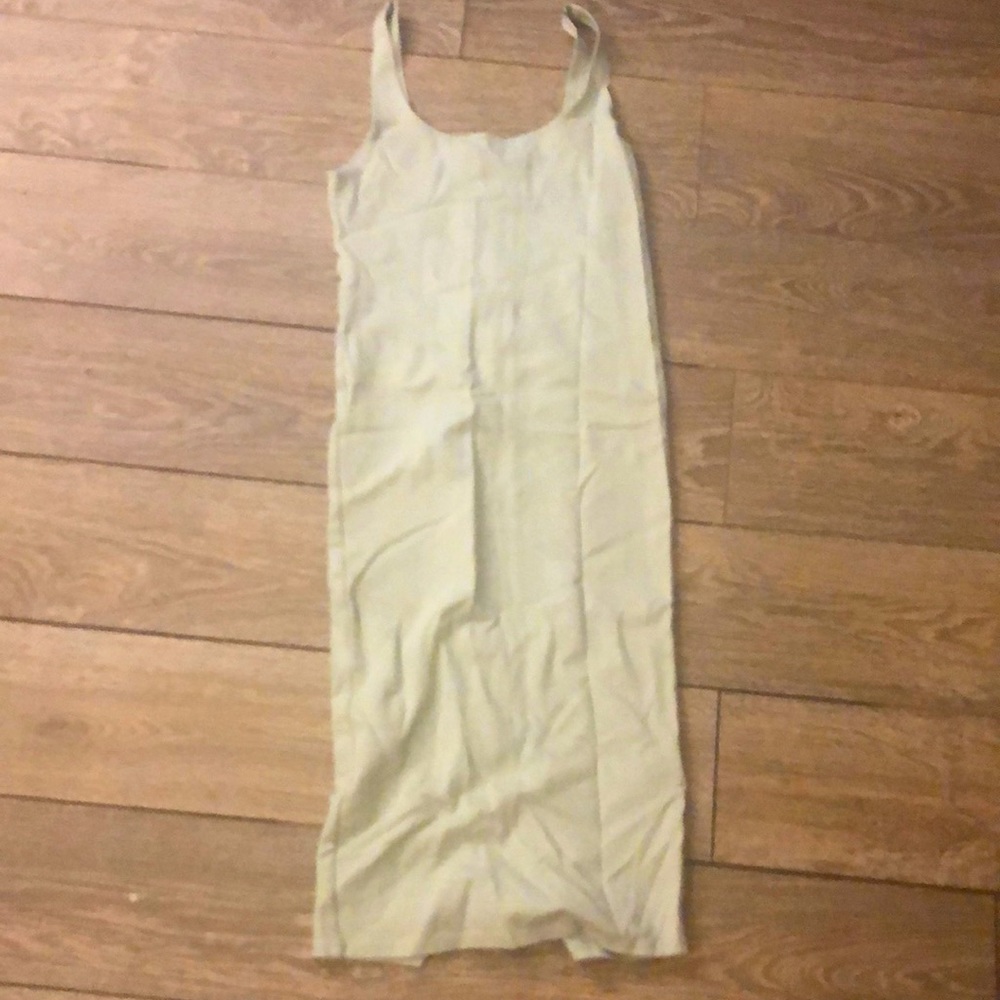Light green dress